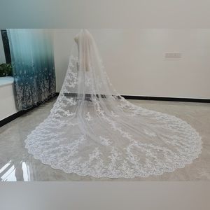 Lace ivory 157 inch cathedral wedding veil